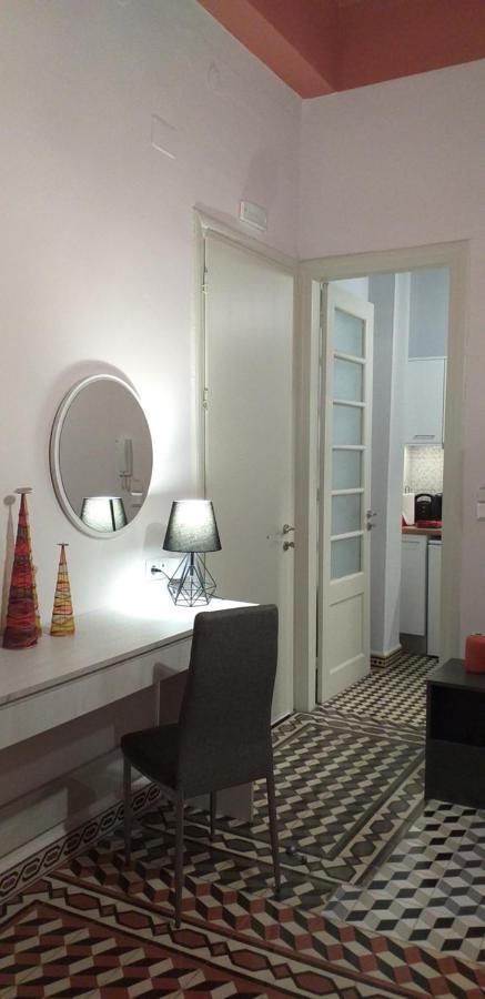 Elegant Apartment In The Heart Of Heraklion Exterior foto